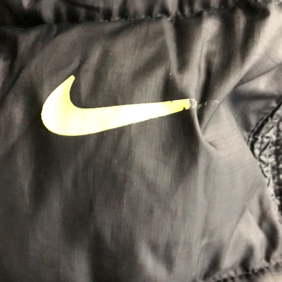 Nike Vest - Picture 6 of 8